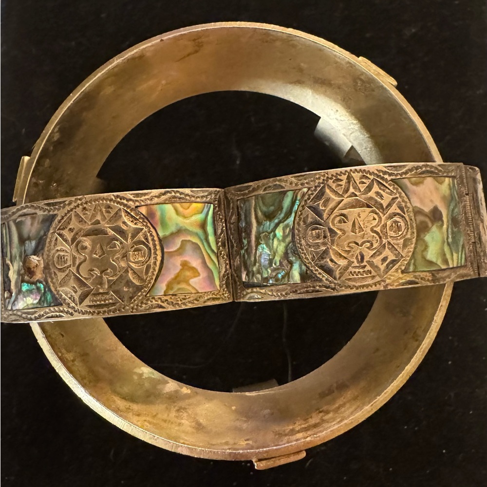 Vintage Abalone and Sterling Mexican Bracelet - Picture 4 of 15
